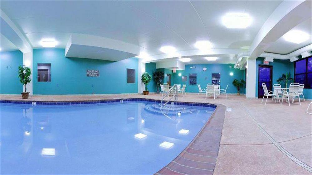 Hotel Express & Bowling By Ihg