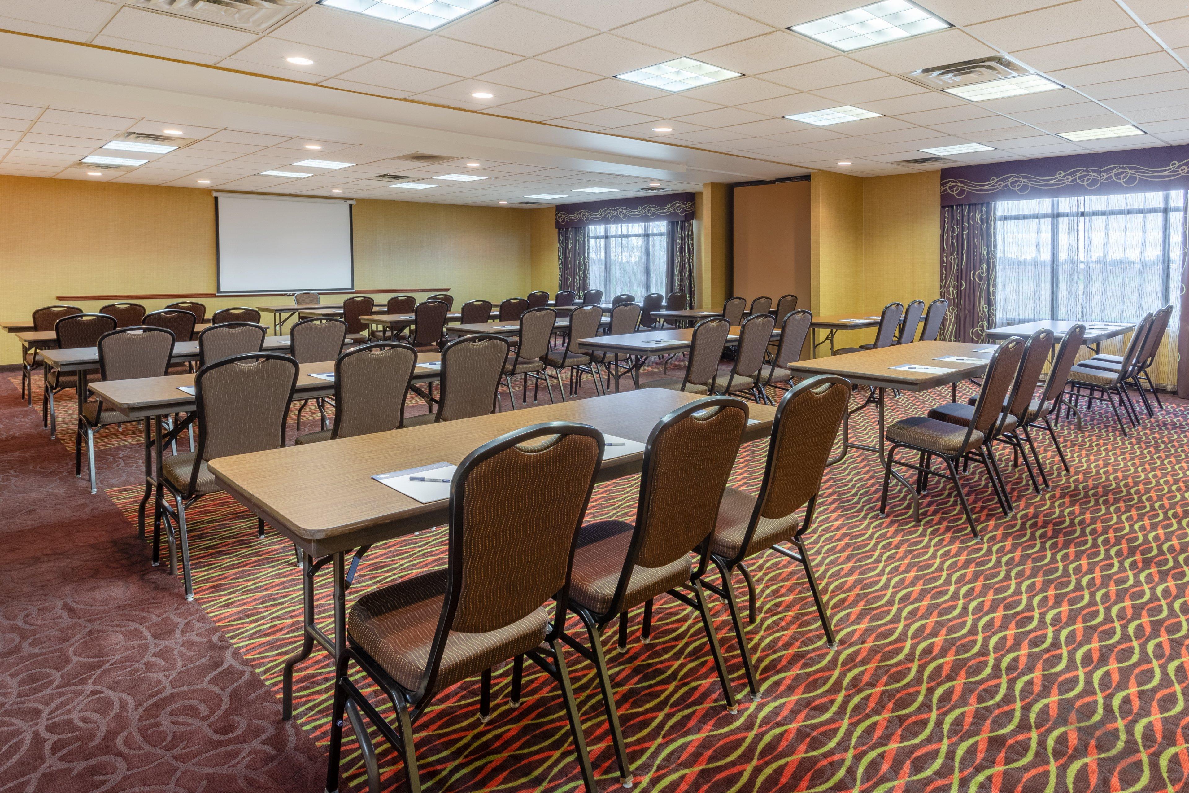 Hotel Express & Bowling By Ihg Bowling Green