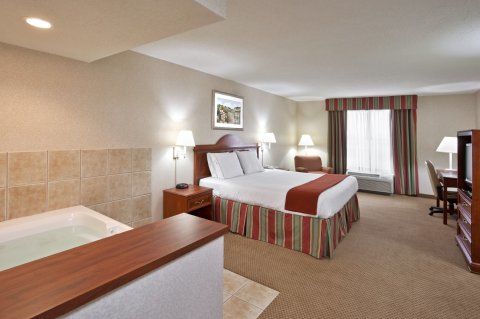 Express & Bowling By Ihg 2* Bowling Green