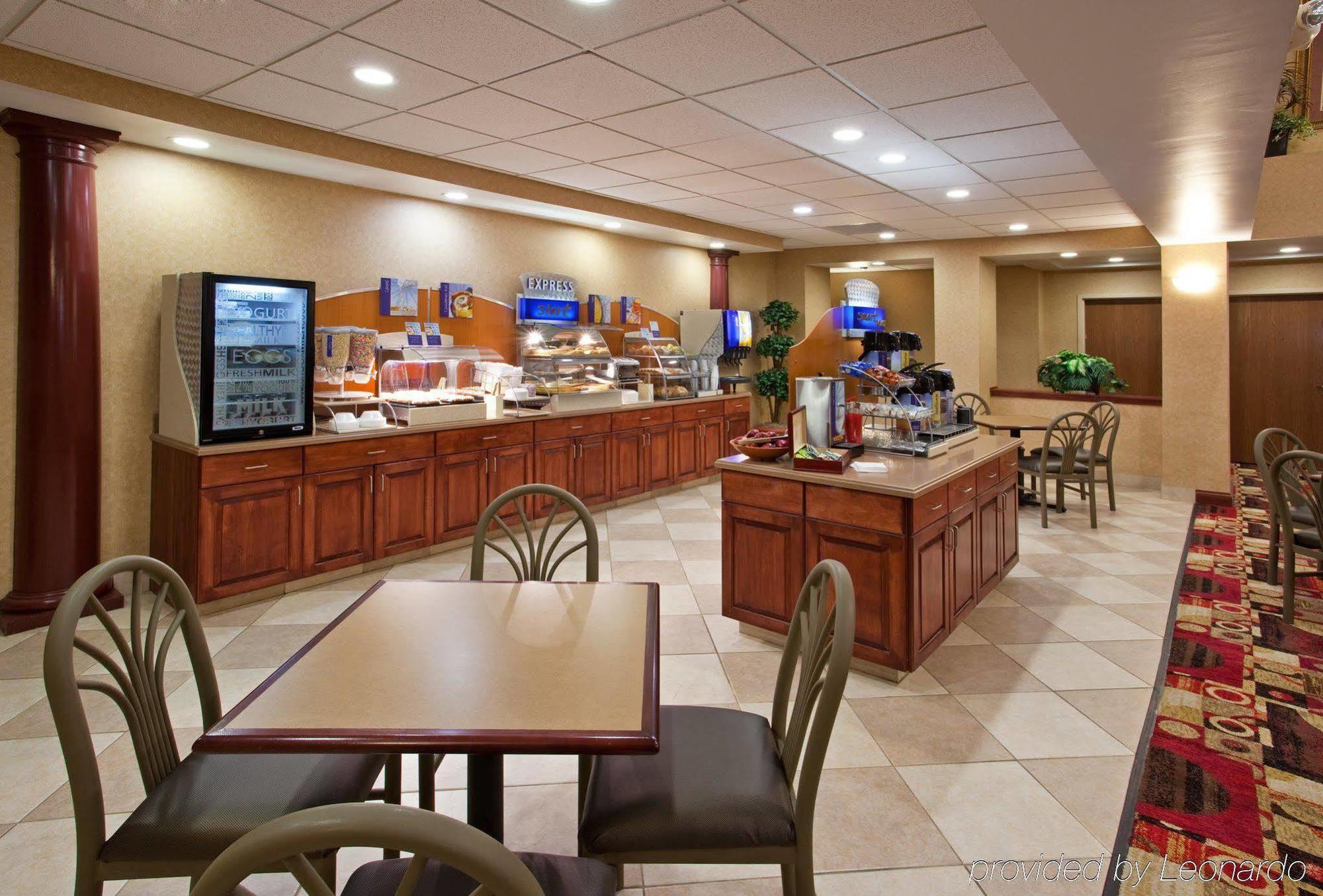 Hotel Express & Bowling By Ihg Bowling Green